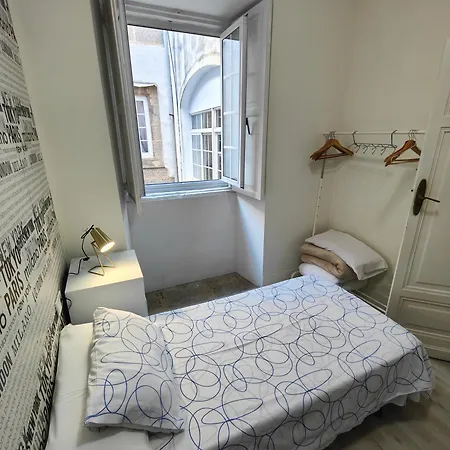 Apartman Rua Nova 28, 3 Dormitorios, Wifi, Ps4 Y Netflix, A 200m Catedral