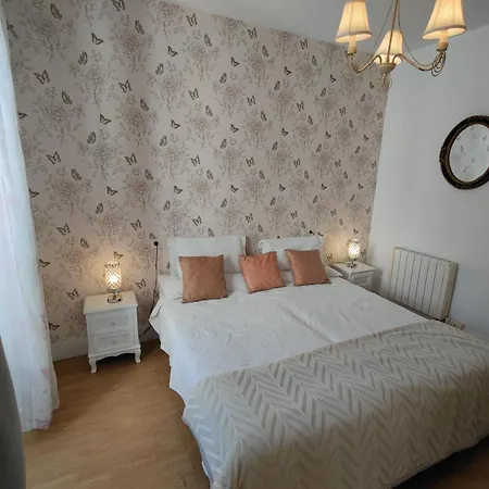 Rua Nova 28, 3 Dormitorios, Wifi, Ps4 Y Netflix, A 200m Catedral