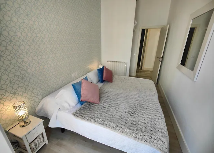 Apartman Rua Nova 28, 3 Dormitorios, Wifi, Ps4 Y Netflix, A 200m Catedral *