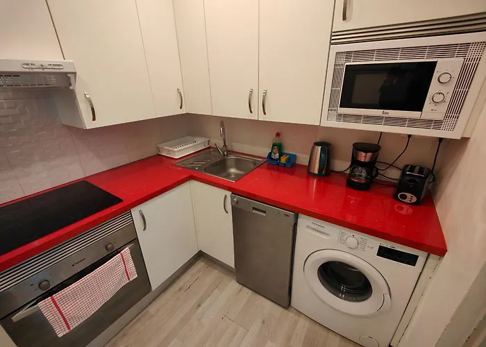 Rua Nova 28, 3 Dormitorios, Wifi, Ps4 Y Netflix, A 200m Catedral Apartman *