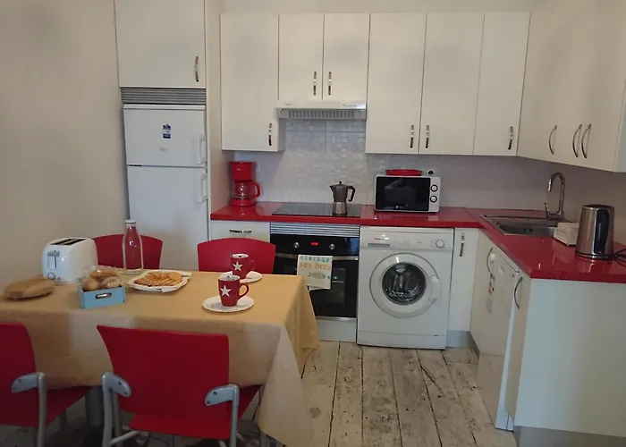 Rua Nova 28, 3 Dormitorios, Wifi, Ps4 Y Netflix, A 200m Catedral * Santiago de Compostela