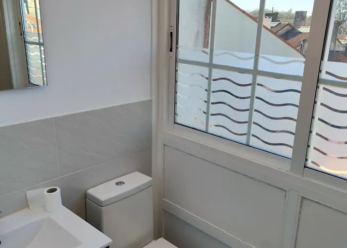 Rua Nova 28, 3 Dormitorios, Wifi, Ps4 Y Netflix, A 200m Catedral *